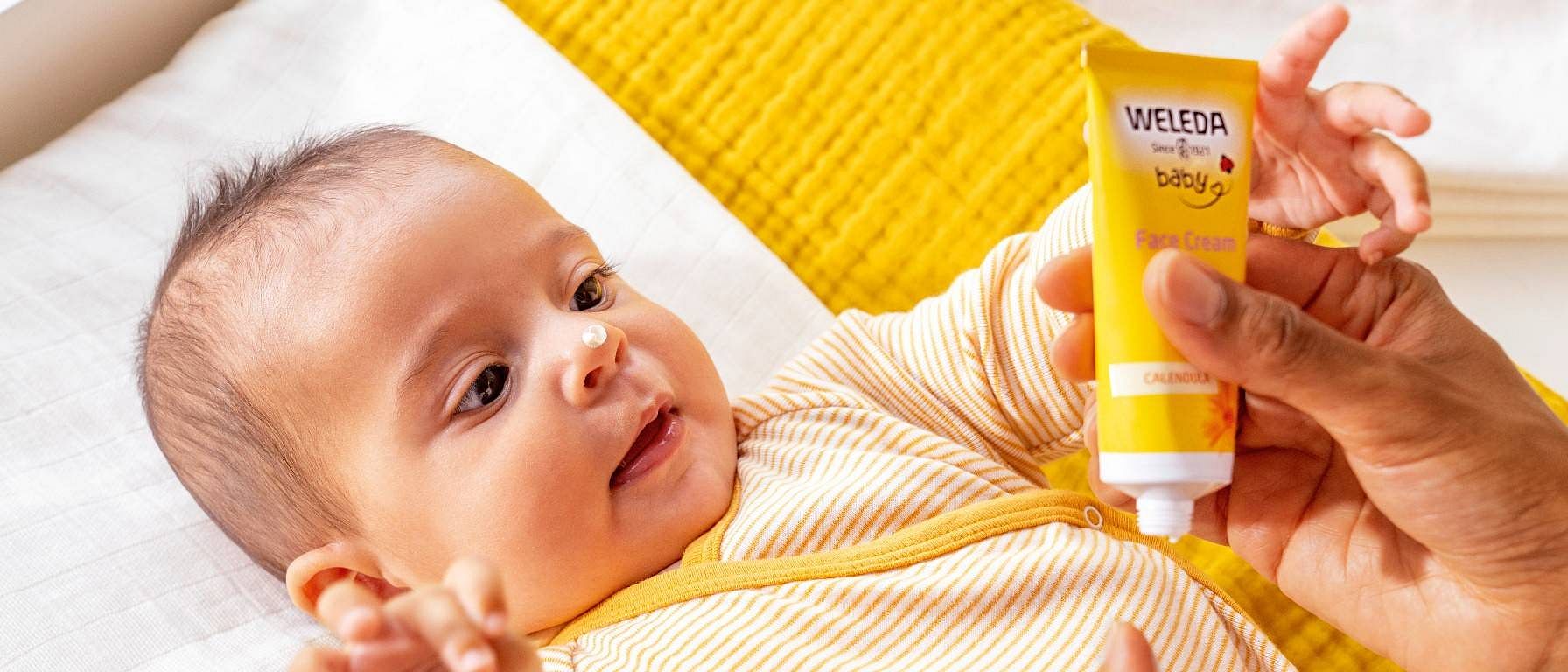 Baby met Weleda Calendula Gezichtscrème