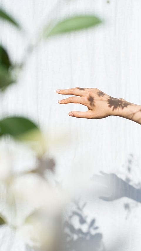 hand with shadow