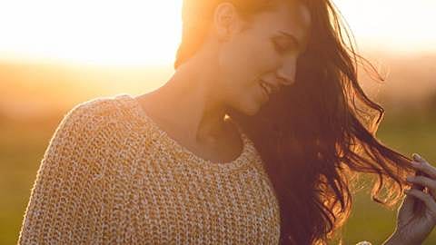 Vrouw in de zon